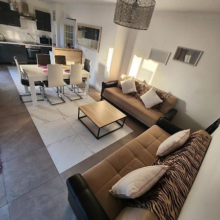 Flat Apartment Genay  Ngoại thất bức ảnh