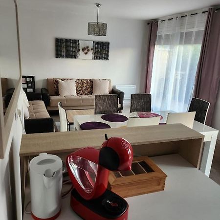 Flat Apartment Genay  Ngoại thất bức ảnh